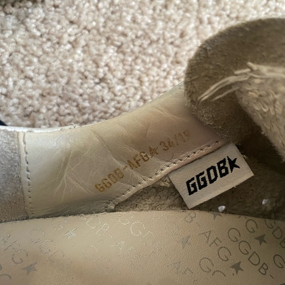 Women’s Silver Golden Goose Sneakers - Picture 4 of 7